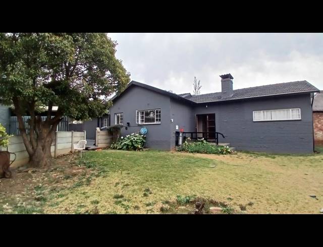 3 BEDROOM HOUSE FOR SALE IN BIRCHLEIGH